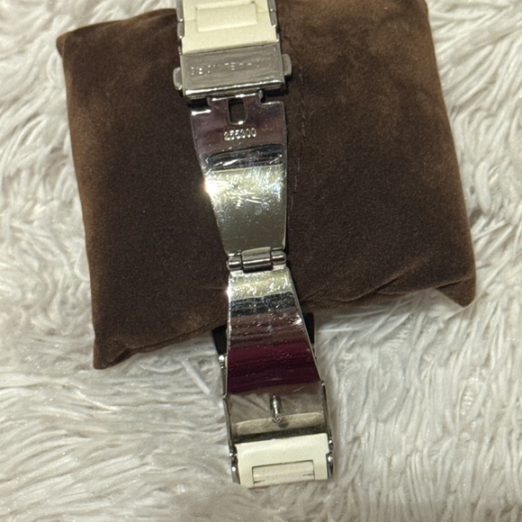 Unique Michael Kors watch - Picture 7 of 15